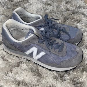 New Balance Women’s Gray Tennis Shoes size 9
